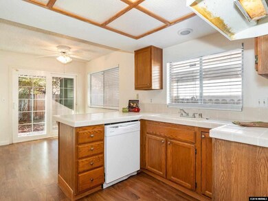 2031 Burnside Dr, Sparks, NV 89434 - photo 6