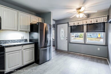 Kitchen to dining