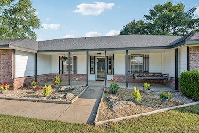 9305 E Cherry Ln, Claremore, OK 74019 - photo 2