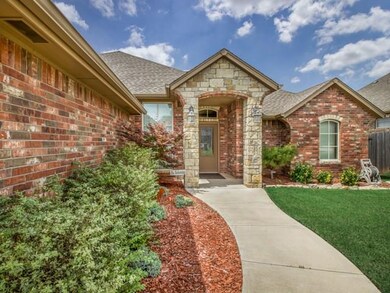 2801 SE 5th St, Moore, OK 73160 - photo 3