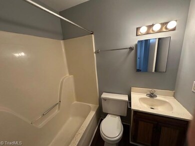 1225 New Hope Ln unit D, Winston Salem, NC 27105 - photo 4