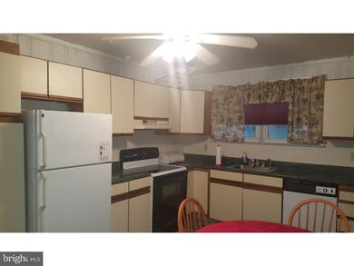 23 W Freedley St, Norristown, PA 19401 - photo 7