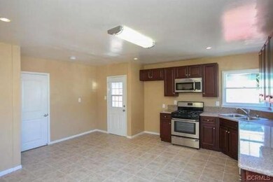 10515 Ravenswood Ave, Inglewood, CA 90304 - photo 6