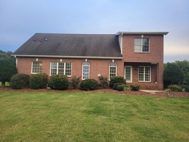 112 Seven Springs Loop, Statesville, NC 28625 - photo 2