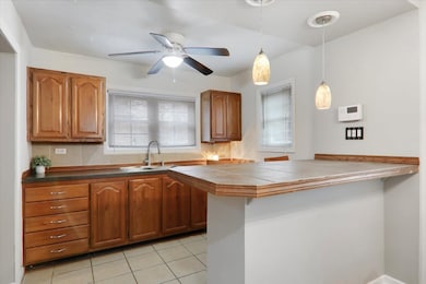 1812 Shady Crest St, Decatur, IL 62521 - photo 6