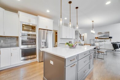 13380 Redbud Dr, Saint John, IN 46373 - photo 3