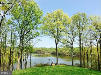 644 Santa Maria Ln, Davidsonville, MD 21035 - photo 2