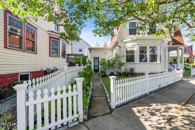 Curb Appeal on the East Side