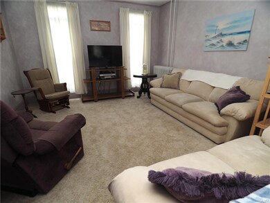 18 N Greenwood St, Tamaqua, PA 18252 - photo 2