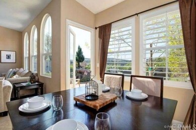 Tons of windows, light and chic finishes 