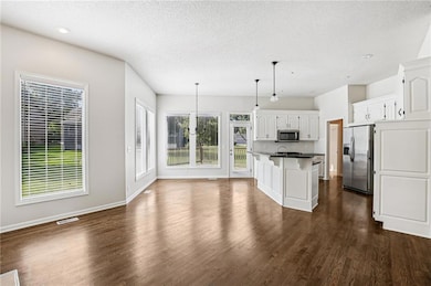 14157 Bond St, Overland Park, KS 66221 - photo 5