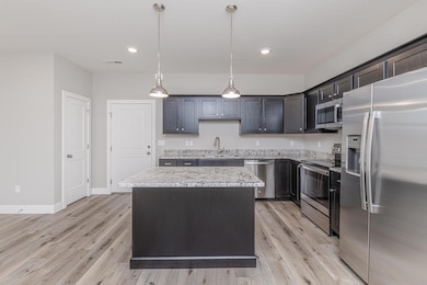 Hunters Landing Unit 202 (18)