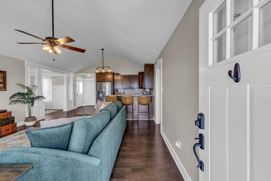 Wonderful Open Floor Plan with Engineered Hardwood Throughout!