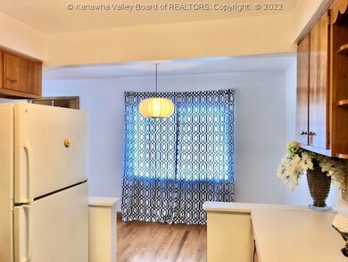 326 26th St, Dunbar, WV 25064 - photo 7