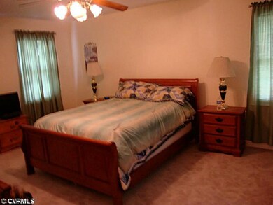 9131 Fox Hill Race Ct, Mechanicsville, VA 23116 - photo 2