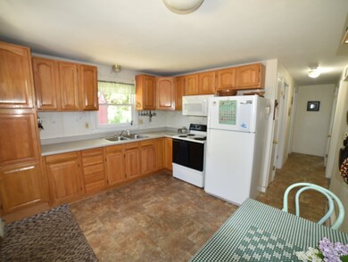 83 Sandrah Dr, Orange, MA 01364 - photo 2