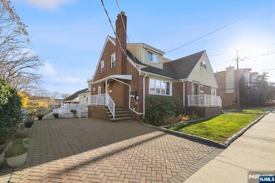 534 Kearney Ave unit 1, Cliffside Park, NJ 07010 - photo 2