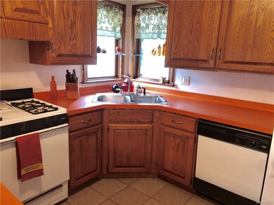 39 Donald Dr, North Tonawanda, NY 14120 - photo 4