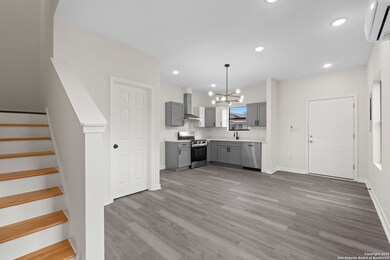 627 S Olive St, San Antonio, TX 78203 - photo 4