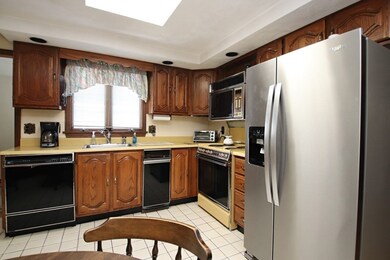 65 Harris St, Revere, MA 02151 - photo 5