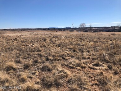 238 W Zion Trail, Paulden, AZ 86334 - photo 4