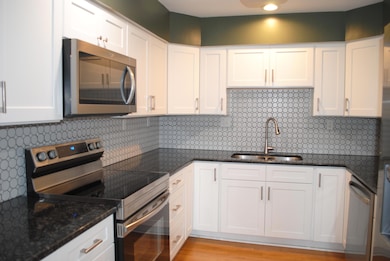 1712 Huntsman Ct, Lexington, KY 40515 - photo 7