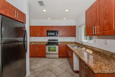 205 NE 4th Ct unit 211, Hallandale Beach, FL 33009 - photo 6