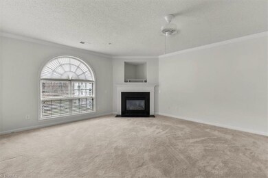 4701 Pennoak Ln unit F, Greensboro, NC 27407 - photo 3