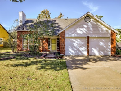 1812 S Gardenia Ave, Broken Arrow, OK 74012 - photo 3