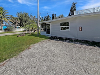 15206 Stringfellow Rd unit 3, 4, Bokeelia, FL 33922 - photo 3