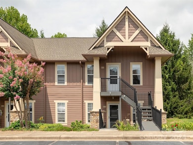 235 Deermouse Way unit 1106, Hendersonville, NC 28792 - photo 2