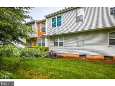 810 Northridge Dr, Norristown, PA 19403 - photo 4