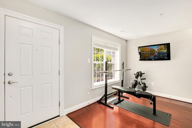 655 Pullman Place, Gaithersburg, MD 20877 - photo 3