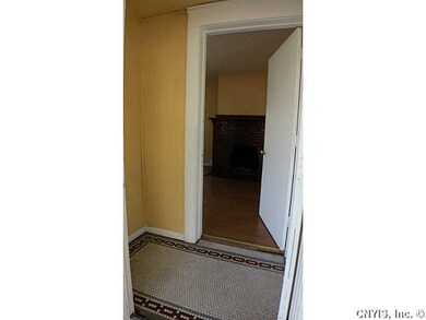 Foyer. Tiled foyer