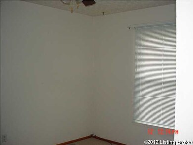 6508 Lantana Ct, Louisville, KY 40229 - photo 5