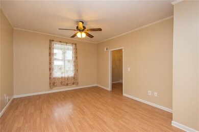 Freshly Painted, New Flooring... Lots of room in y