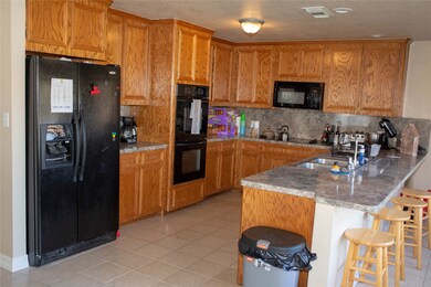 156 Vivian St, Brazoria, TX 77422 - photo 6