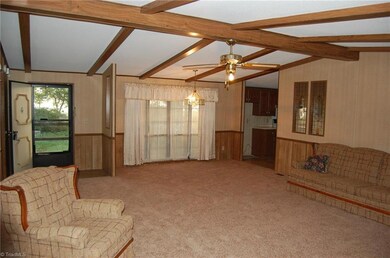 4765 Waynick Meadow Rd, Asheboro, NC 27205 - photo 5