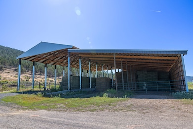 17025 Mitchell Rd, Klamath Falls, OR 97625 - photo 2