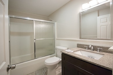 145 Grew Ave unit B, Roslindale, MA 02131 - photo 4