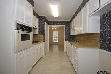 8204 Purdue Dr, Tyler, TX 75703 - photo 3