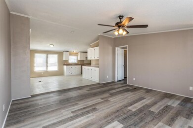 420 Glenwood St, Gainesville, TX 76240 - photo 4