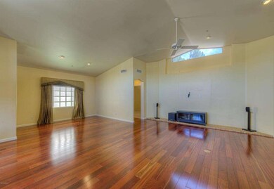 004_Great And Dining Room