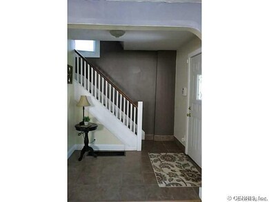 Foyer.