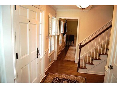 Entry/Foyer.