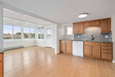 157 Lake Ave, Worcester, MA 01604 - photo 5