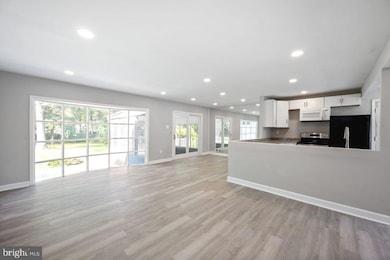 6806 Nashville Rd, Lanham, MD 20706 - photo 7