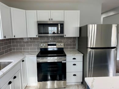 3820 Lowcroft Ave, Lansing, MI 48910 - photo 6