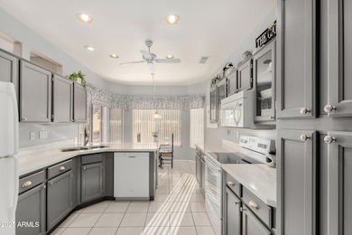 16 - Updated kitchen w/Quartz Counters