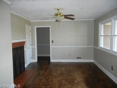 529 E Fairfield Rd, High Point, NC 27263 - photo 2